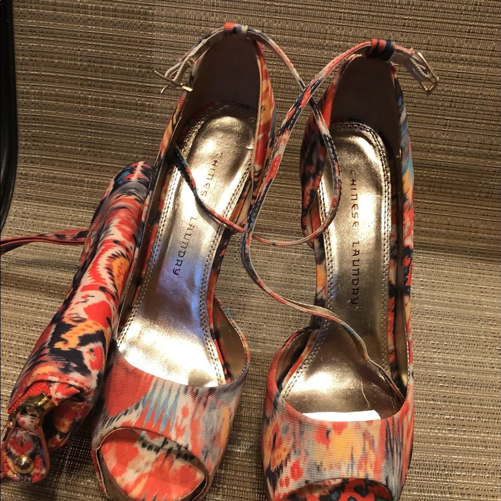 Chinese Laundry heel